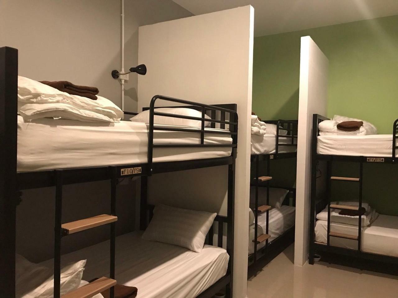 Baan Wararin Hostel Pattaya Exteriör bild